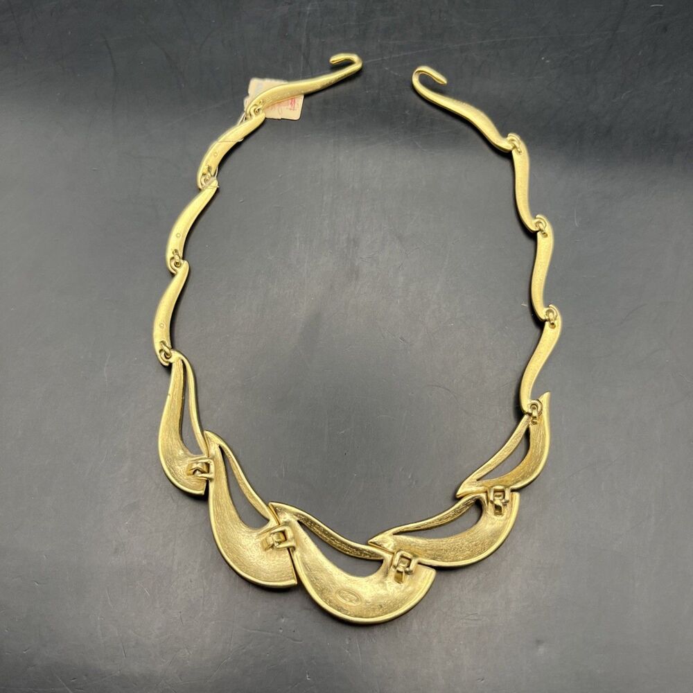 Vintage Trifari Bib Collar Necklace Gold Tone Bar Link Abstract Design 1980s - Picture 8 of 9